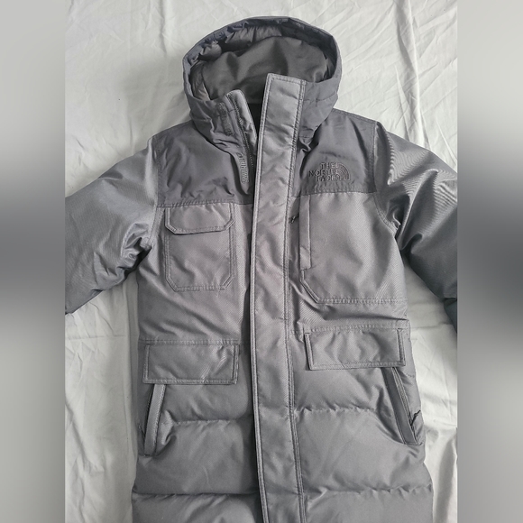 Mens Northface Down Parka - Picture 2 of 10